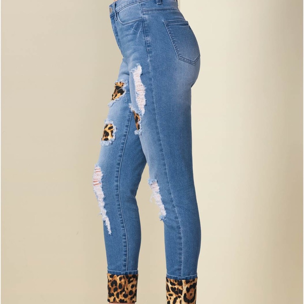 Venus Leopard Cuffed Jeans Size 4 - Picture 3 of 11